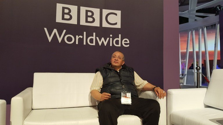 عبد الهادي الناجي رئيس اتحاد الصحفيين الرياضيين  في حوار اذاعي وتلفزي مع BBC يؤكد: جامعة ملكية لكرة القدم قوية وارادة سياسية داعمة…