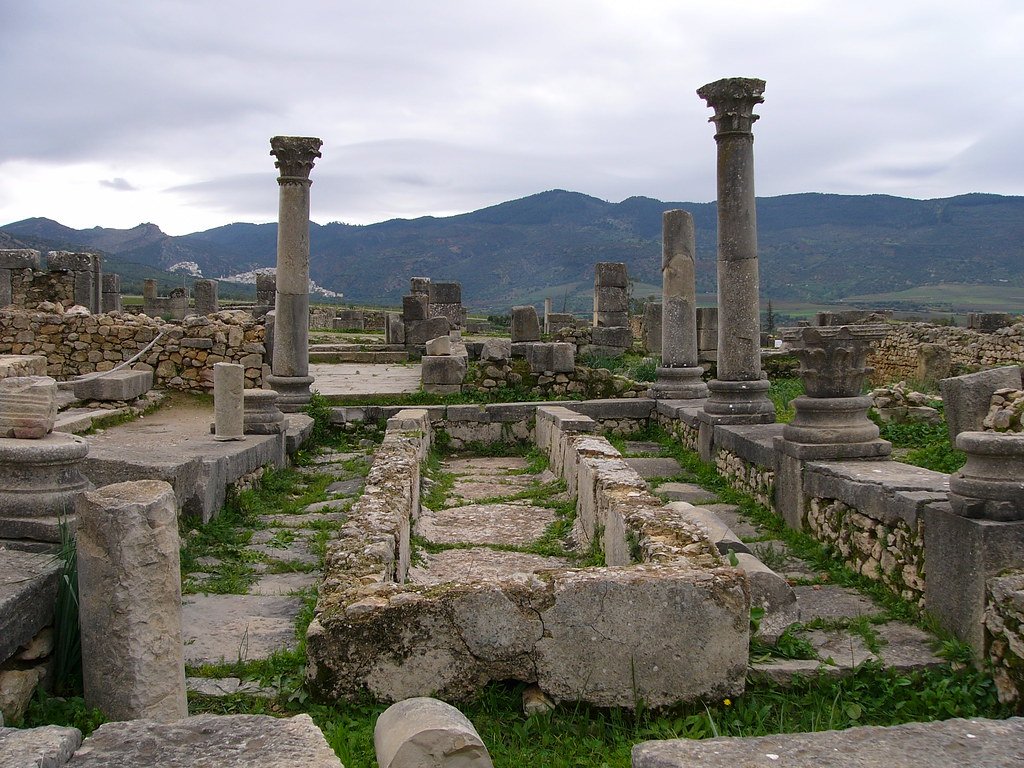 غوتيريش ينبهر بسحر الموقع الأثري وليلي