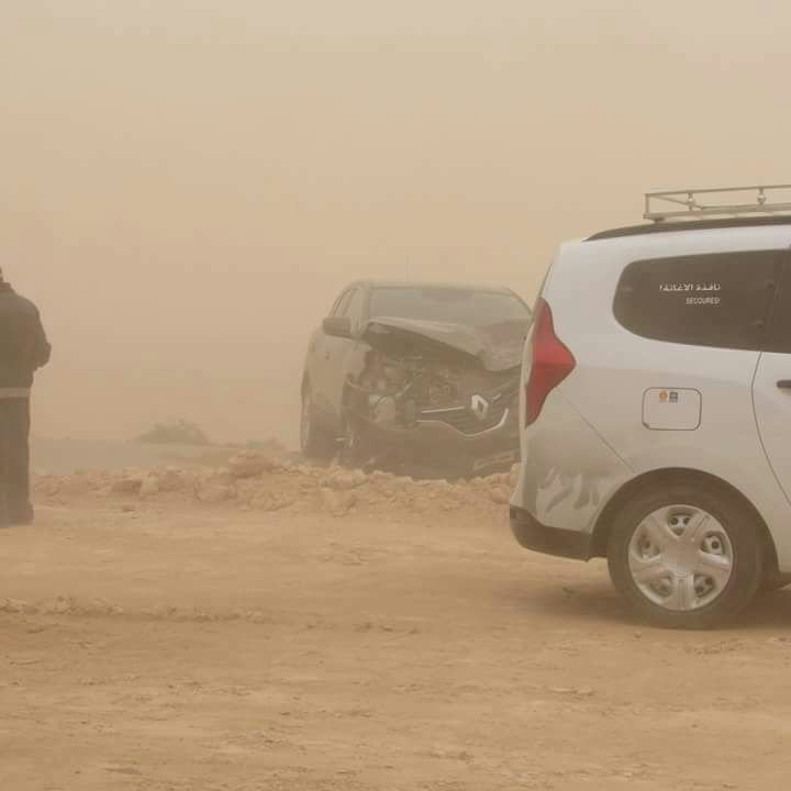 حادثة سير خطيرة بين العيون و طرفاية …. العيون