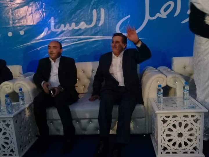 زعيم الأحرار يخلق الحدث بقلب العيون أو ها شنوا قال