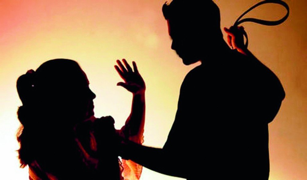 قانون العنف ضد النساء يدخل حيز التنفيذ في 12 شتنبر المقبل…. المزيد