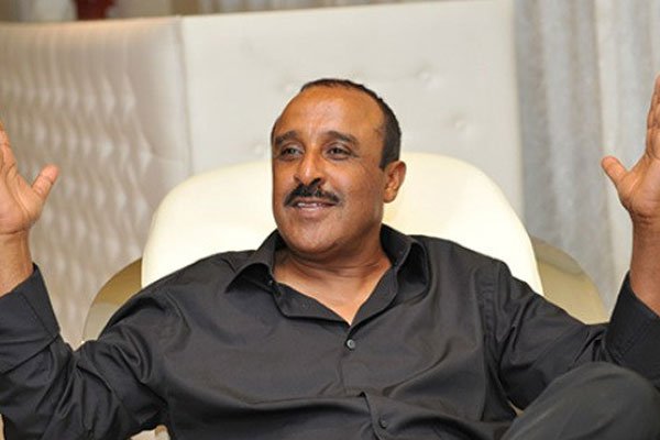 انهيار الفنان سعيد الناصيري بعد إصابة شقيقه بكورونا:”خويا كيموت وكنعيش المأساة”