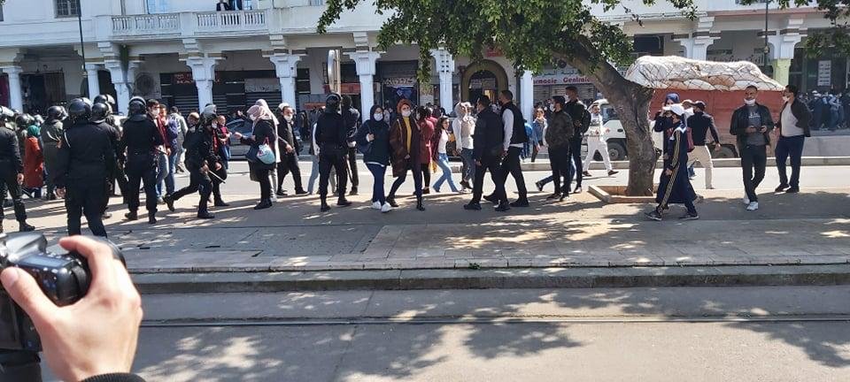 مسيرة الغضب للاساتذة المتعاقدين بالرباط