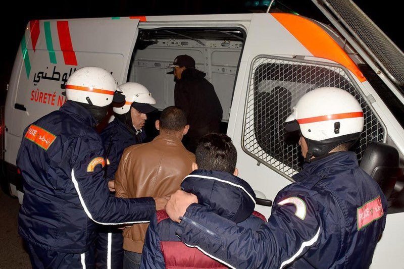 سرقة سائق سيارة أجرة وأحد ركابها..أمن الناظور يطيح بالمتورطين