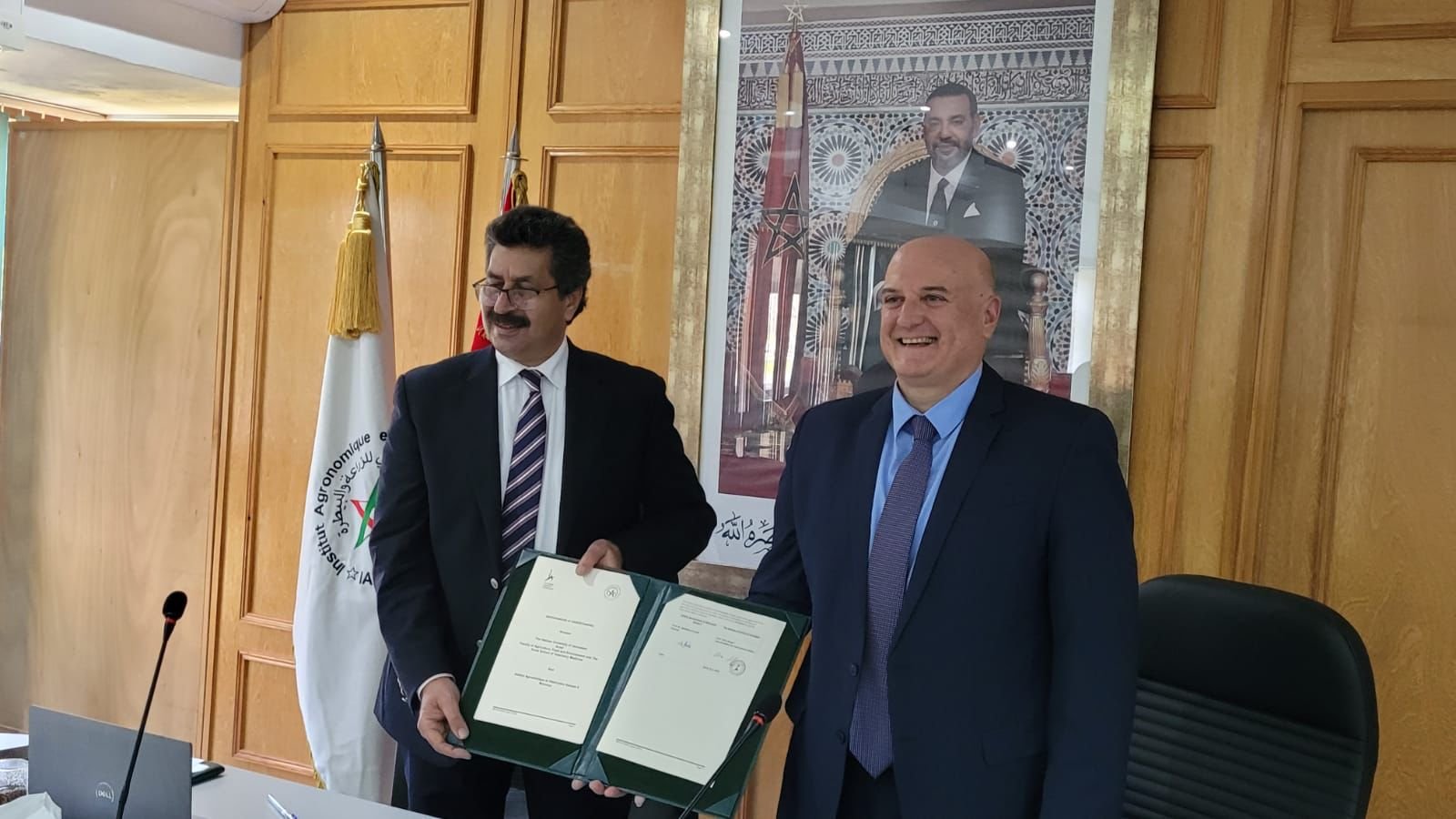 المغرب يوقع مع إسرائيل اتفاقية لتطوير البحث العلمي في المجال الزراعي والطب البيطري