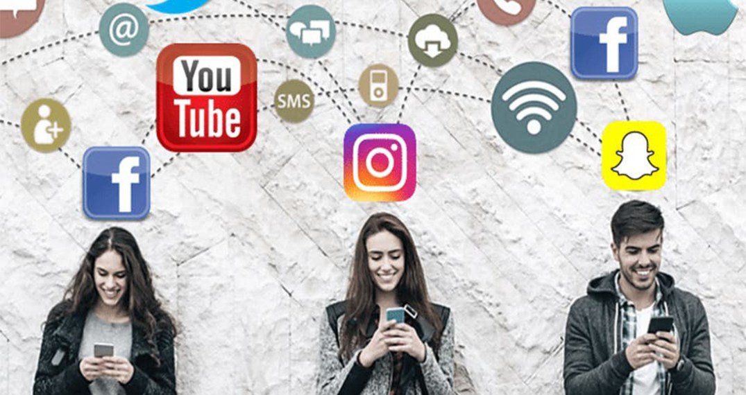 ربورتاج حول هوس النشر على مواقع التواصل وتأتيره على الحياة الإجتماعية