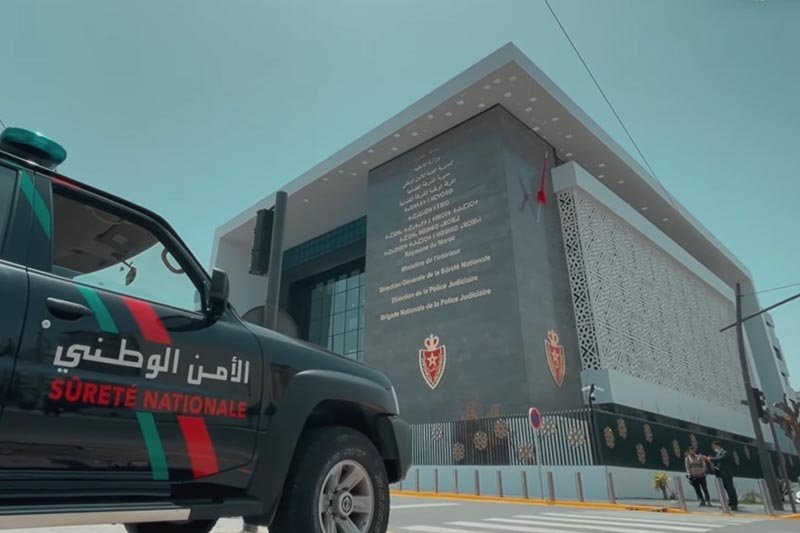 أمن البيضاء يوقف 4 أشخاص متورطون في العنف وإلحاق خسائر مادية بممتلكات خاصة