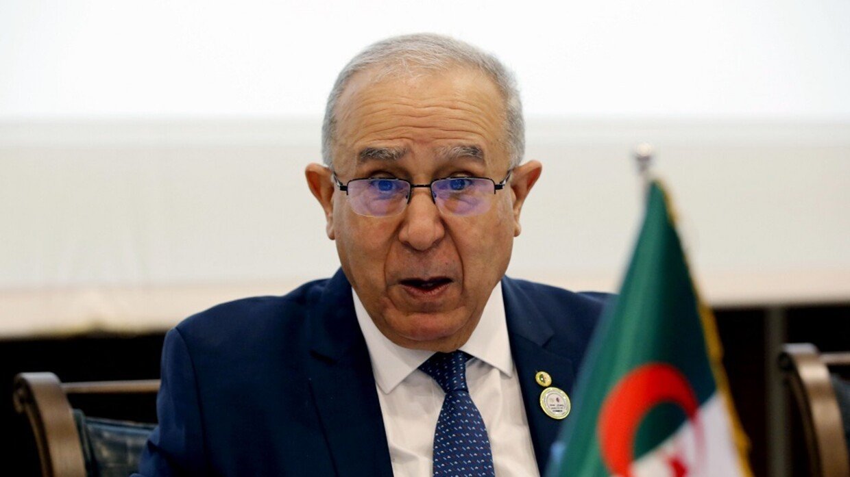 وزير خارجية هولندا يفضح أكاذيب لعمامرة بشأن الصحراء المغربية..