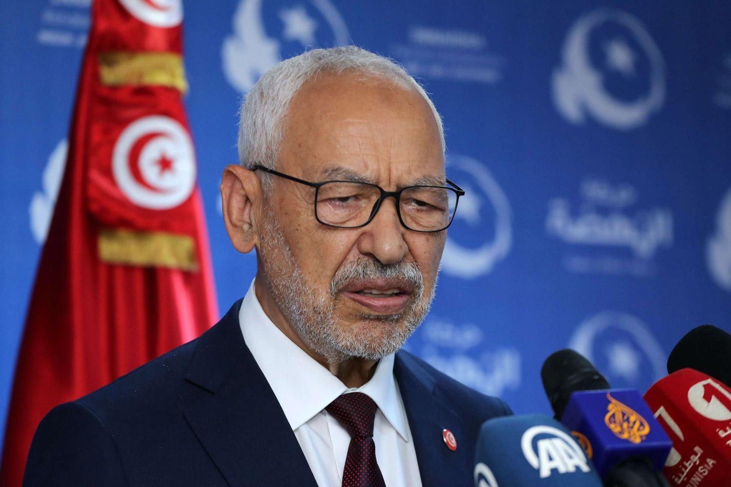 رسميا.. اتهام زعيم النهضة التونسية بارتكاب جـرائم تمسُّ أمن الدولة