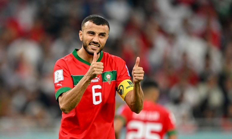 الإصابة تُبعد رومان سايس عن فريقه بشكتاش لمبارتين