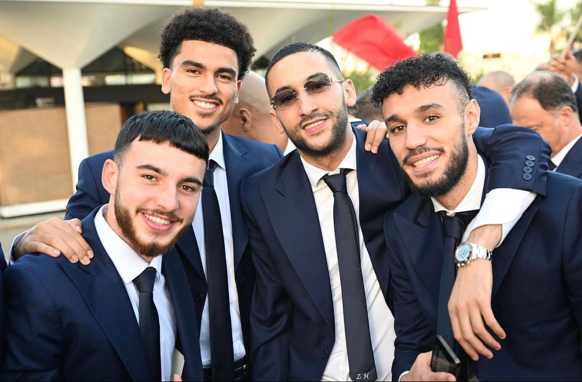 حكيم زياش يعلّق على الاستقبال الشعبي والملكي ..”شكرا للمغرب على هذا اليوم الذي لن ينسى”