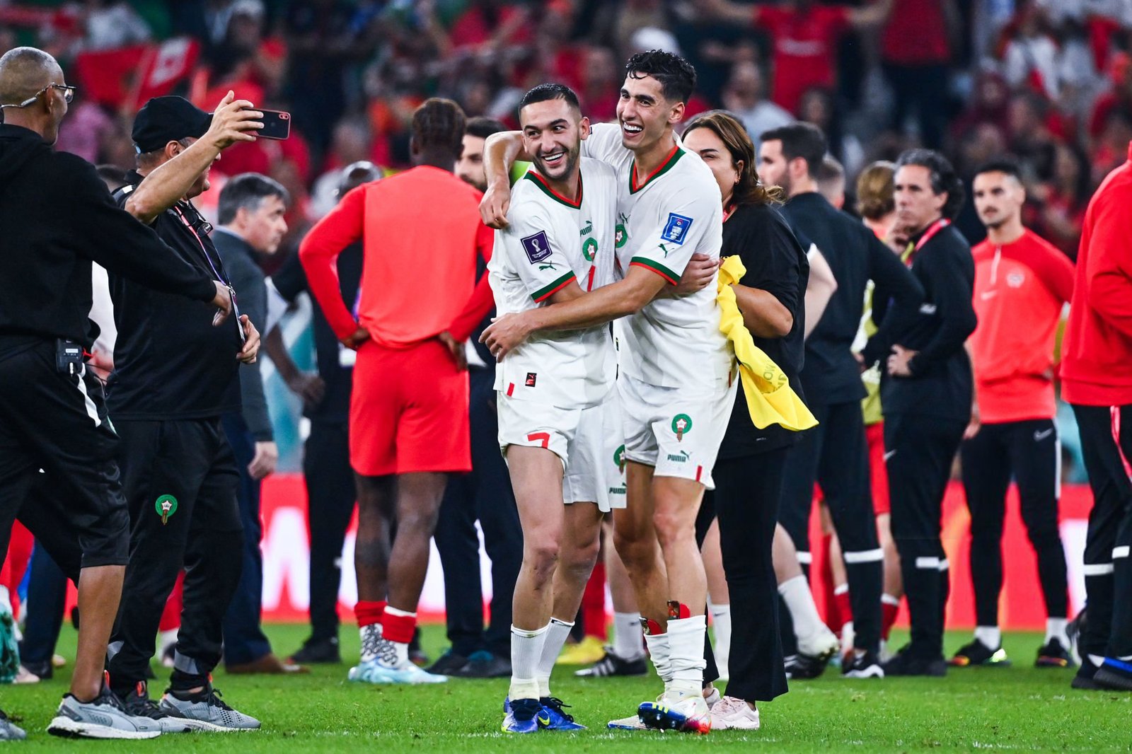 رئيس وزراء بلجيكا يتمنى التوفيق للأسود في المونديال