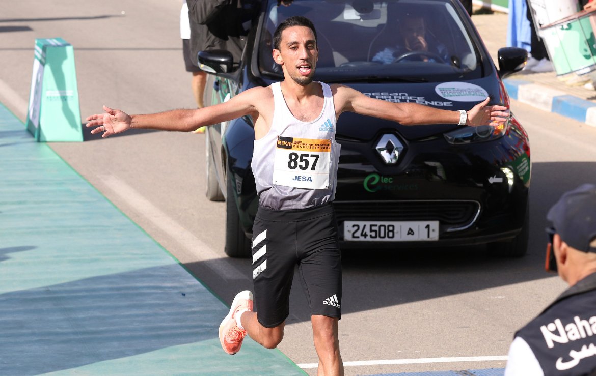 فوز المغربي سفيان بوقنطار والكينية شابات إميلي بنصف الماراثون بابن جرير