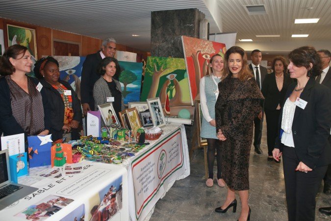 الرباط … الأميرة للا مريم تترأس حفل تدشين البازار الدولي للنادي الدبلوماسي