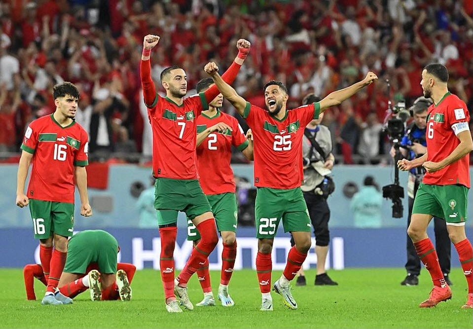 مدرب ألماني : يجب التعلم من الأسود.. دفاعهم مثير للإعجاب وعلينا اللعب بشكل جماعي مثلهم