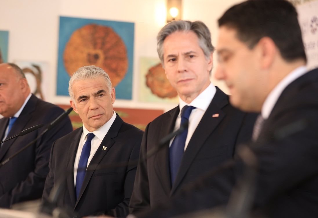 الخارجية الأمريكية تعلن اتفاق دول “منتدى النقب” على تبادل المعلومات العسكرية