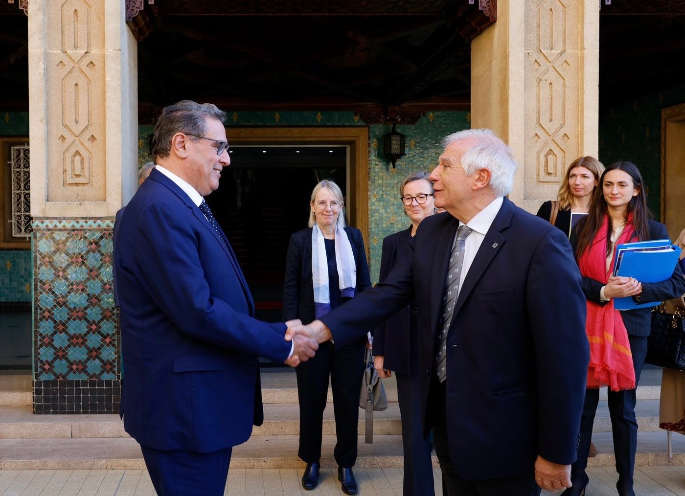 أخنوش يتباحث مع نائب رئيسة المفوضية الأوروبية