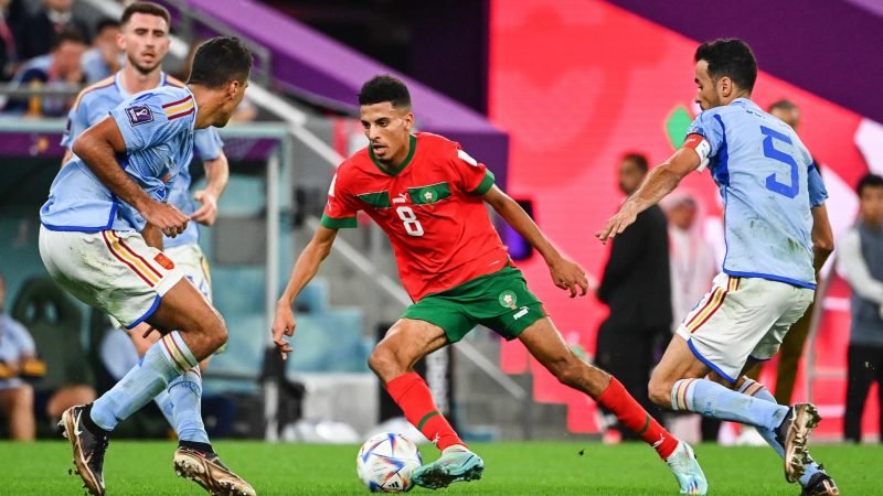 ليدز يونايتد الإنجليزي يضغط لضم عز الدين أوناحي بعرض 25 مليون يورو