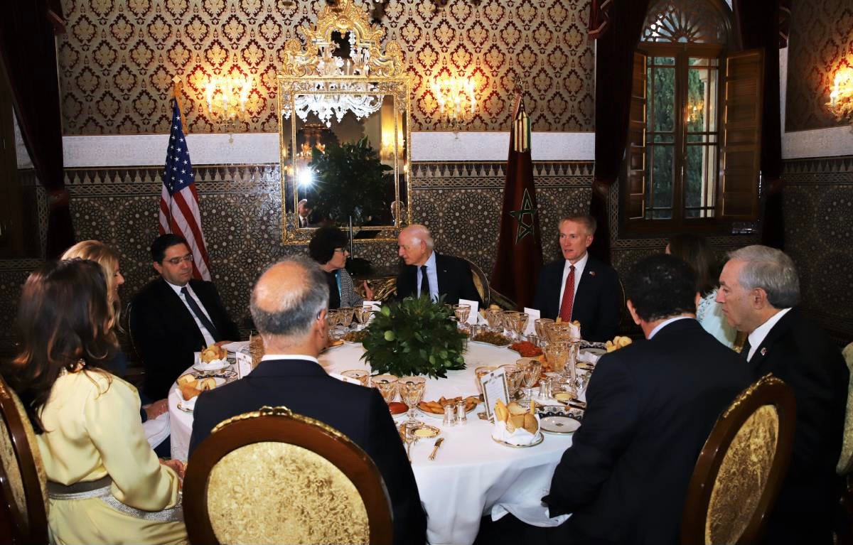 الملك محمد السادس يقيم مأدبة عشاء على شرف وفد من الكونغرس الأمريكي