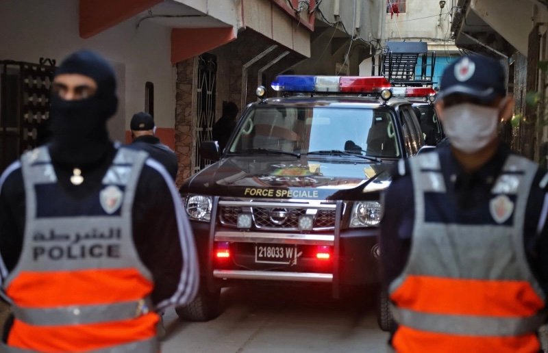 ترويج المخدرات يوقف شخصين بالبيضاء