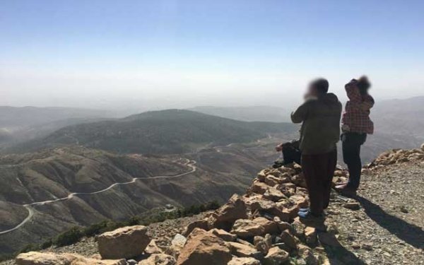 وفاة 3 سياح مغاربة بعد سقوطهم من منحدر جبلي خطير بالحوز