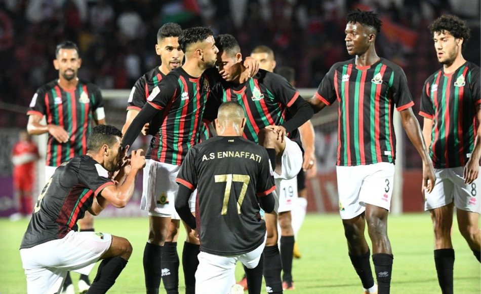 الجيش الملكي يسحق اتحاد طنجة برباعية