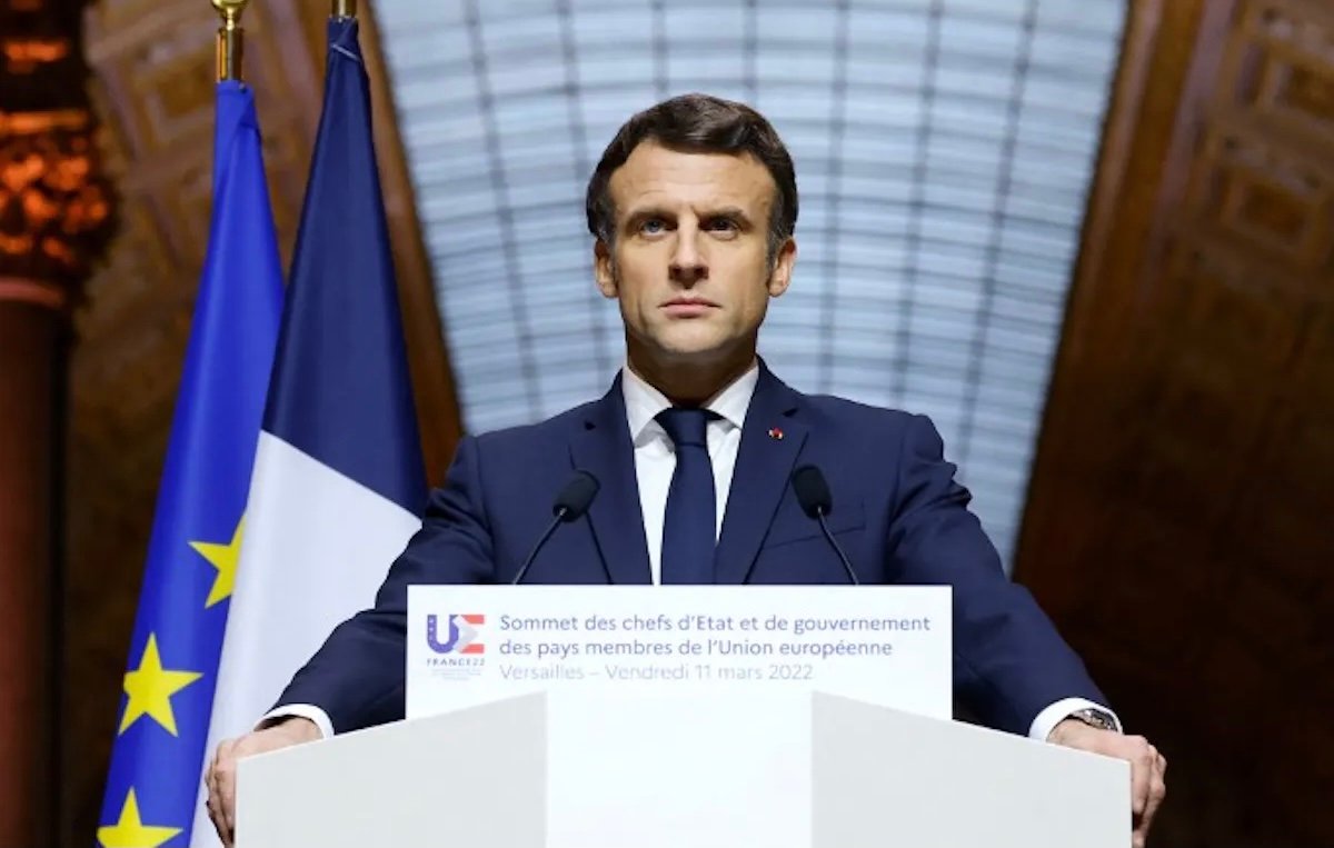 فرنسا تستعد لعواصف سياسية واجتماعية خلال يناير