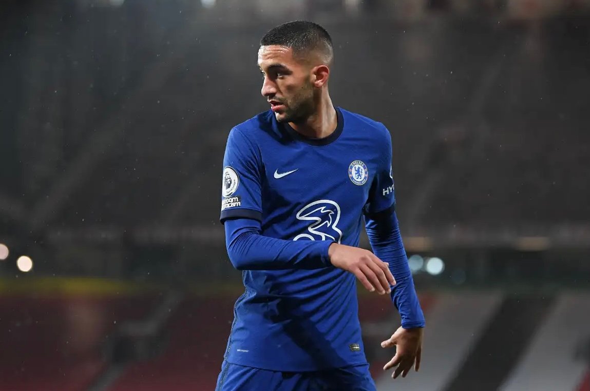 قانون يهدد إنتقال زياش لهذا الدوري