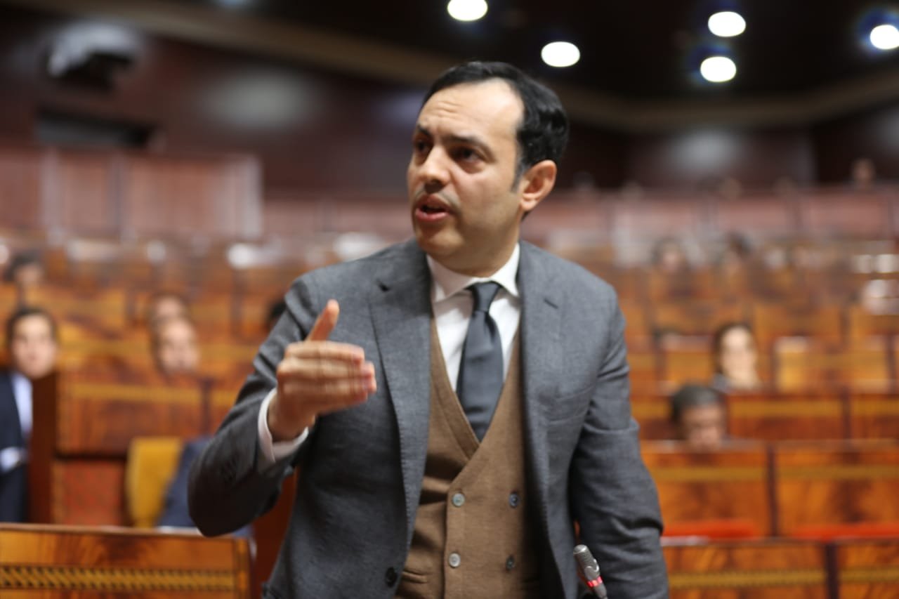 السكوري : 70 في المائة من المستفيدين من أوراش لا يملكون شواهد أو دبلومات