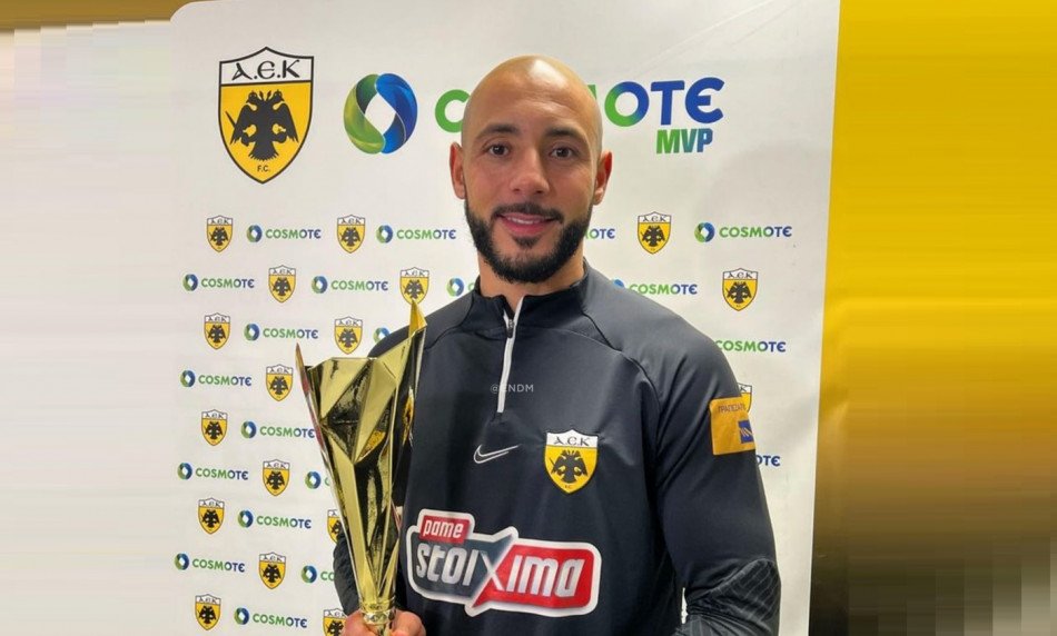 أمرابط يواصل التألق في الملاعب اليونانية