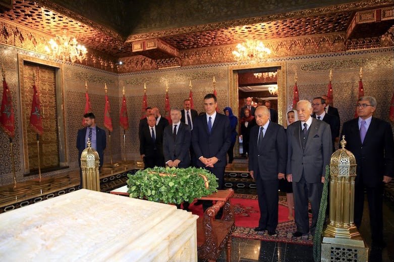 بيدرو سانشيز يزور ضريح محمد الخامس