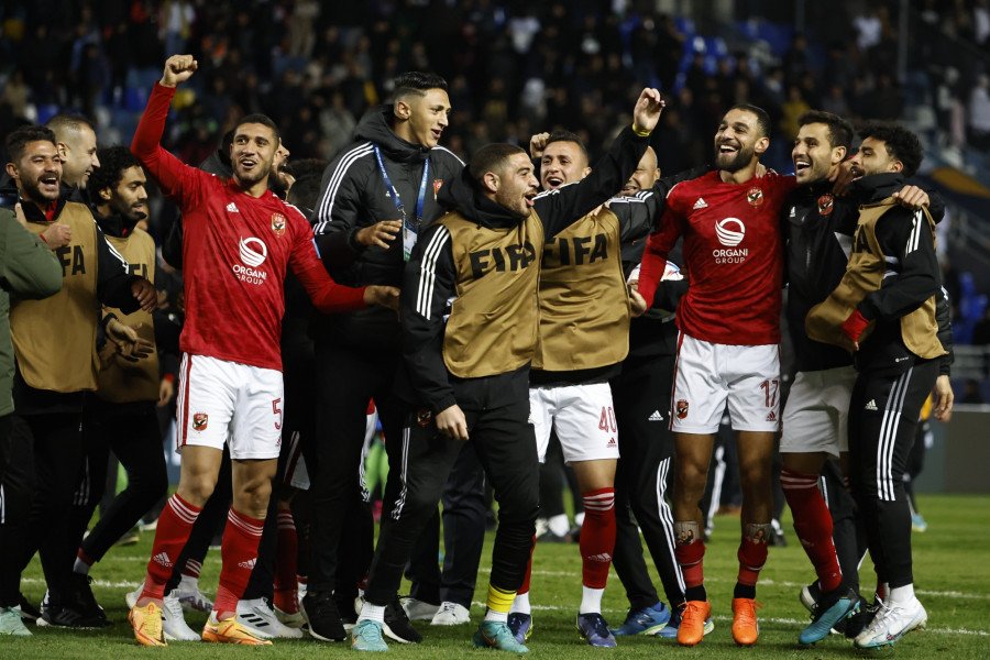 بعثة الأهلي تحل بالرباط استعدادا لمواجهة ريال مدريد