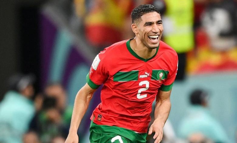 حكيمي في التشكيل المثالي لدوري فرنسا