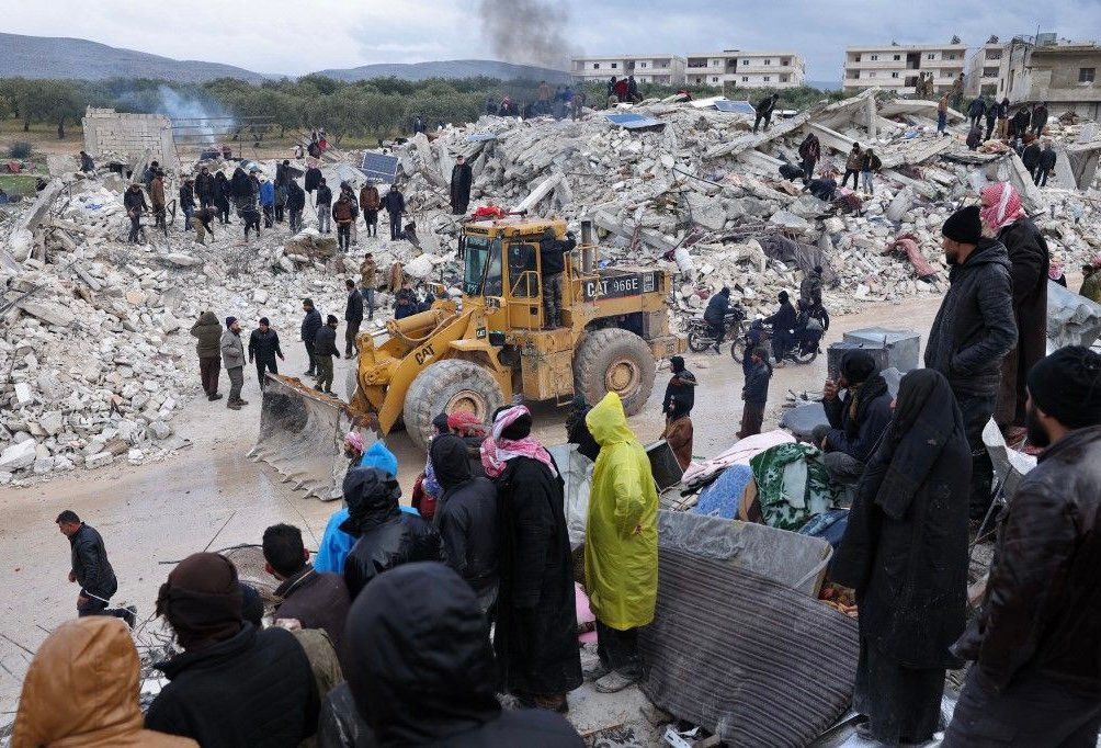 ارتفاع حصيلة قتلى الزلزال في تركيا وسوريا إلى أكثر من 11200