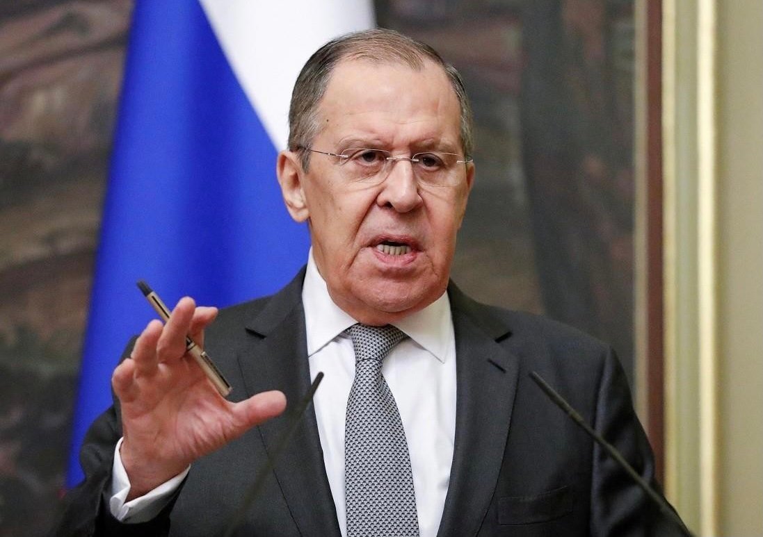 لافروف: فرنسا تتصرف بعصبية مع تراجع “نفوذها الاستعماري” بإفريقيا