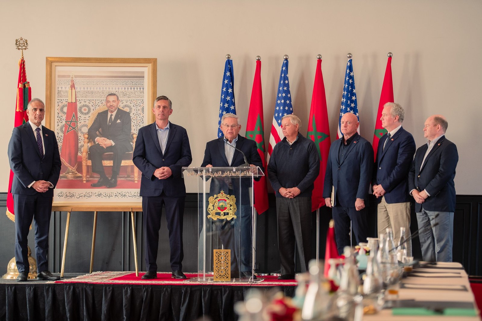 وفد من مجلس الشيوخ الأمريكي يشيد بدور جلالة الملك في تعزيز السلام