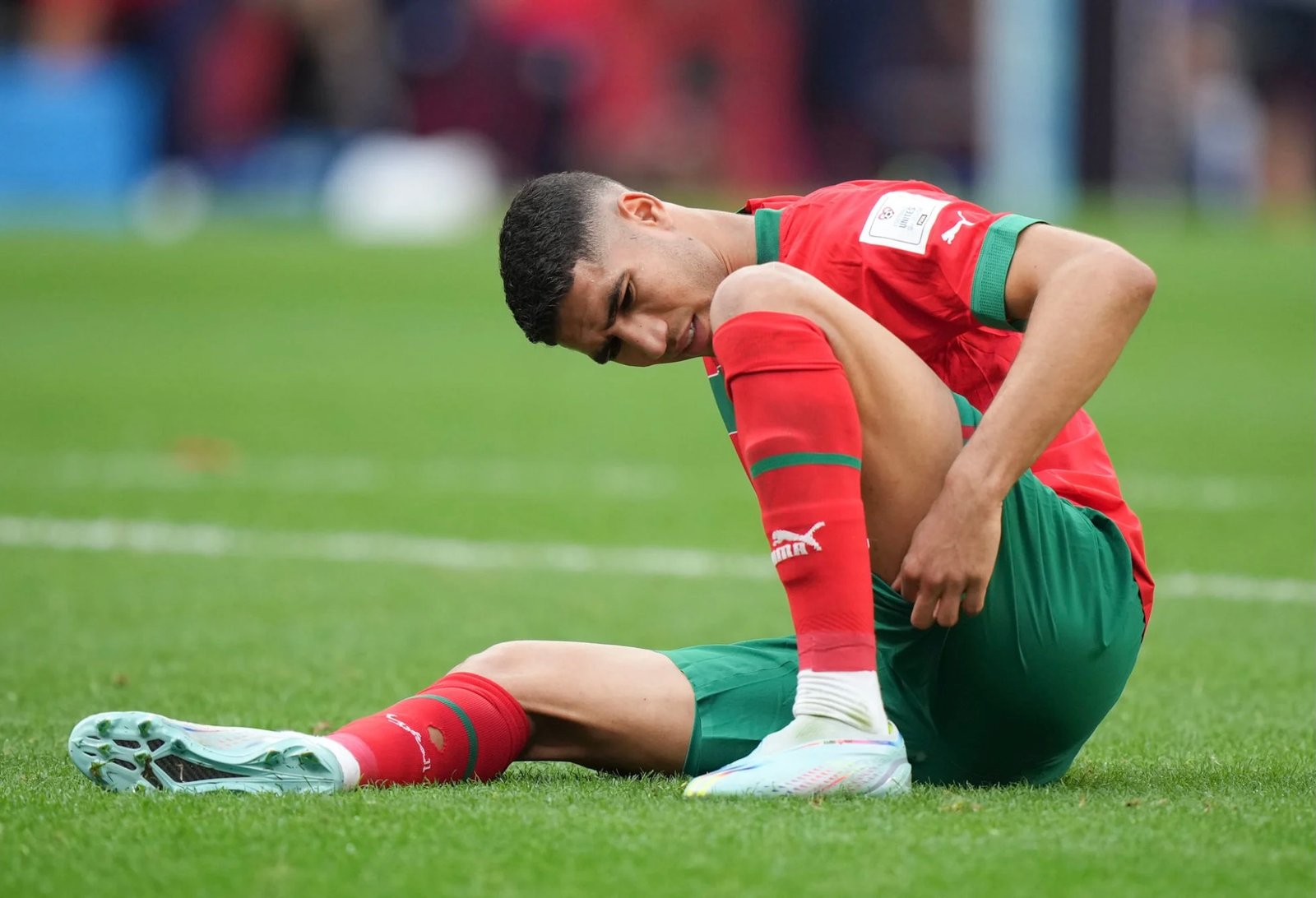 إصابة حكيمي تقلق باريس سان جيرمان