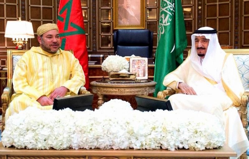 عاهل السعودية وولي العهد يهنئان الملك بحلول شهر رمضان