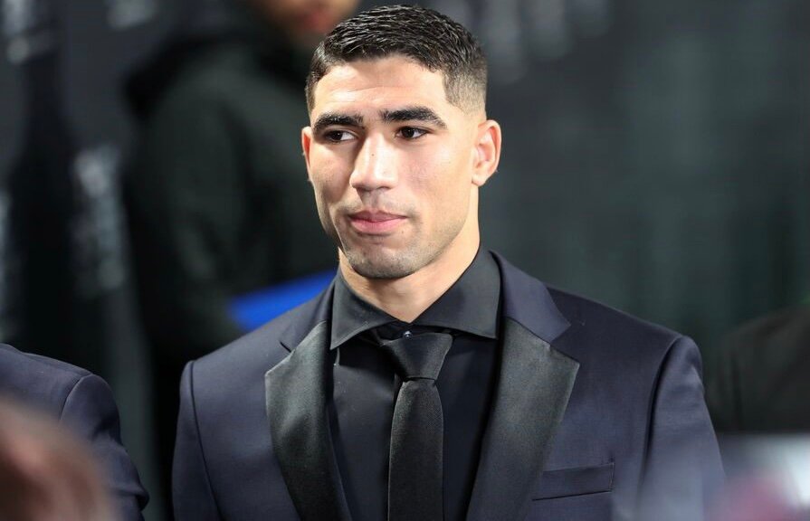 محامية أشرف حكيمي تندد بمحاولة إبتزاز يتعرض لها النجم المغربي