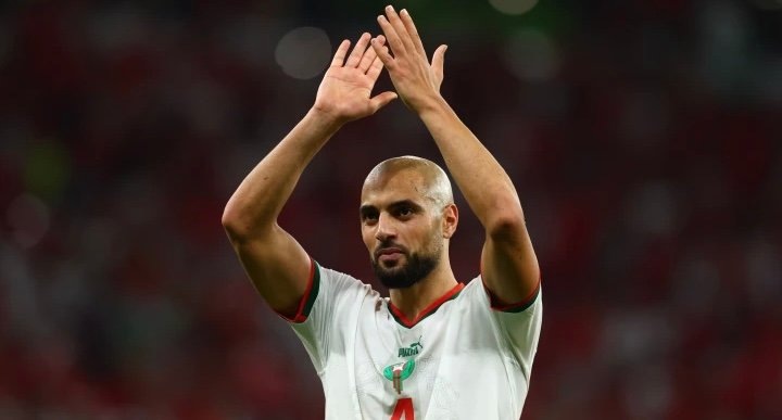 برشلونة يتابع أداء أمرابط أمام البرازيل