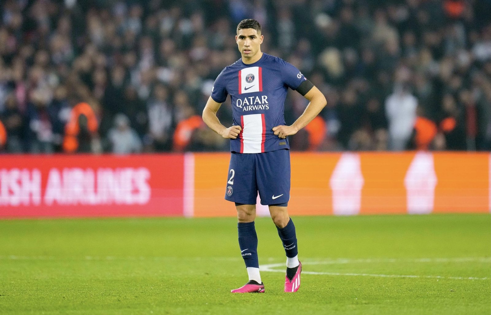 العنصرية الفرنسية تمنع اللاعبين المسلمين من راحة الإفطار خلال المباريات