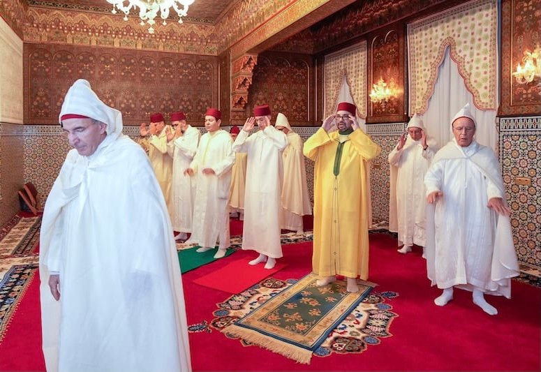 الملك محمد السادس يأمر بفتح 35 مسجدا