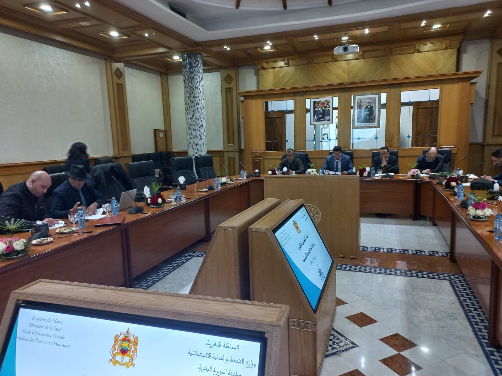 ٱيت الطالب يواصل سلسلة اللقاءات التشاورية مع النقابات الصحية