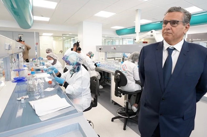 رئيس الحكومة يعطي انطلاقة أول مصنع ذكي للأدوية الجنيسة بالقارة الإفريقية