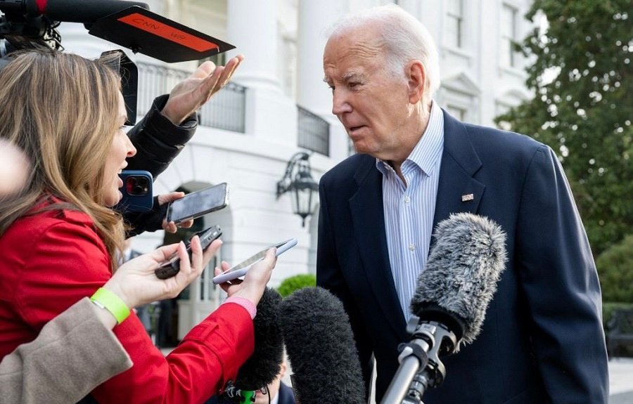 بايدن يرفض الإدلاء بأي تعليق على اتهام ترامب