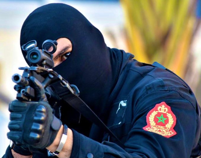 رصاص شرطي ينهي عربدة جانحين بالمضيق