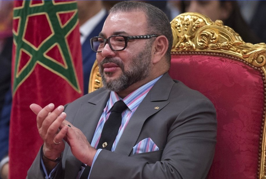 الملك يوجه رسالة بمناسبة تسليم جائزة التميز لسنة 2022 من الاتحاد الإفريقي لكرة القدم