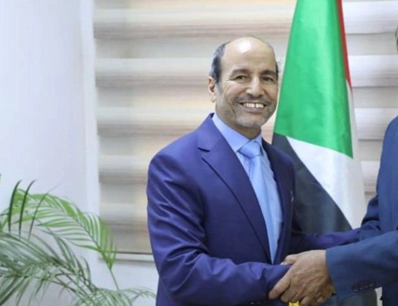 سفير المغرب بالسودان يكشف وضعية أفراد الجالية