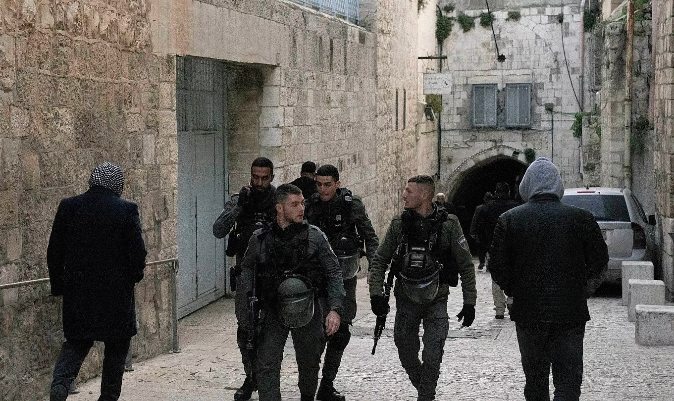 مقتل فلسطيني على أيدي القوات الإسرائيلية في القدس الشرقية