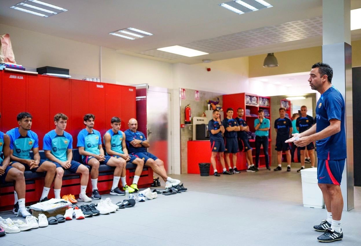 تشافي يستدعي لاعبين مغربيين للمشاركة في مباراة رايو